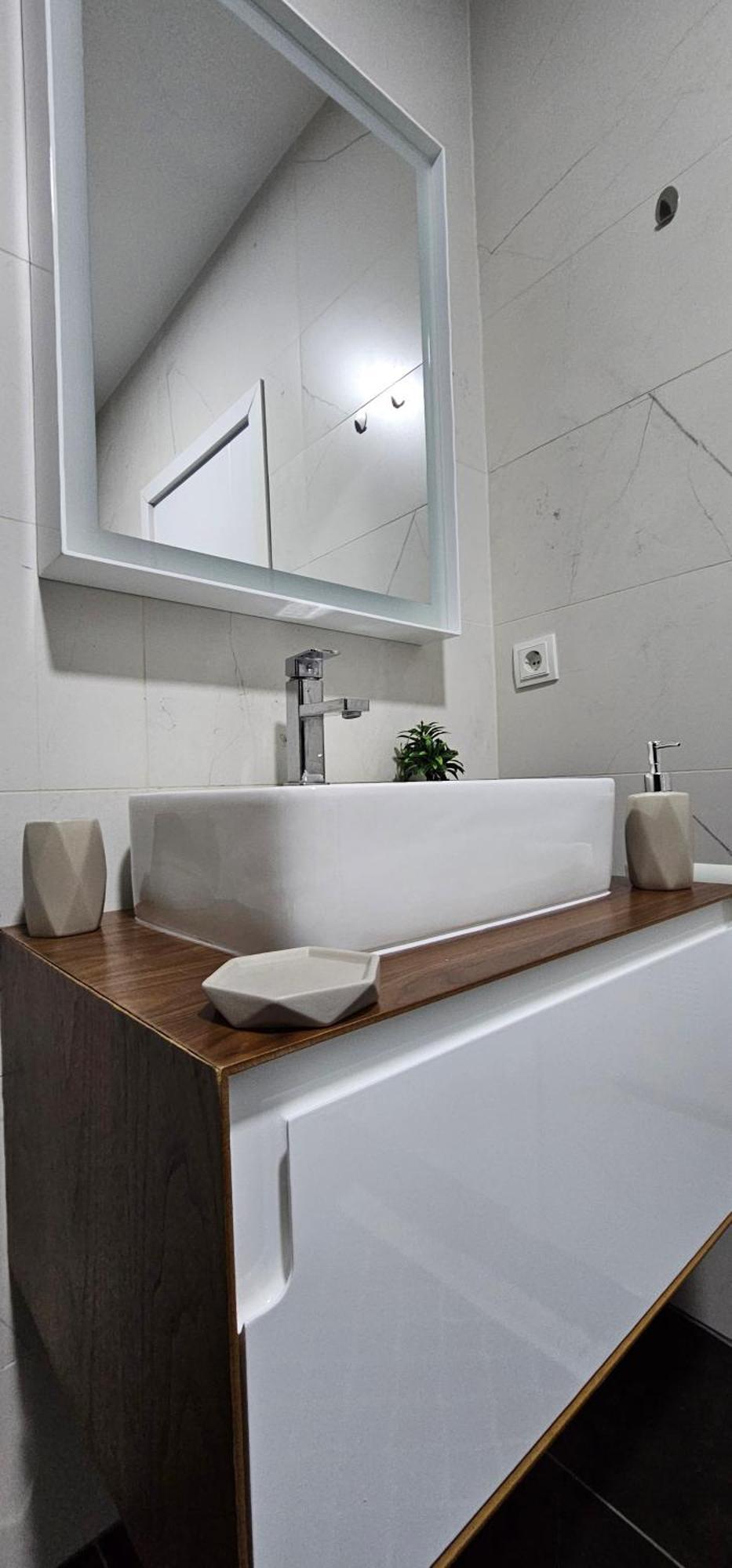 פריזאי Cozy Apartment - 2 Bedrooms In The Best City Area. מראה חיצוני תמונה