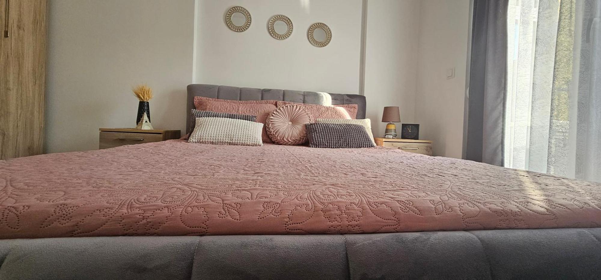 פריזאי Cozy Apartment - 2 Bedrooms In The Best City Area. מראה חיצוני תמונה