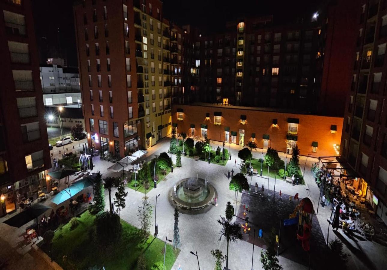 פריזאי Cozy Apartment - 2 Bedrooms In The Best City Area. מראה חיצוני תמונה