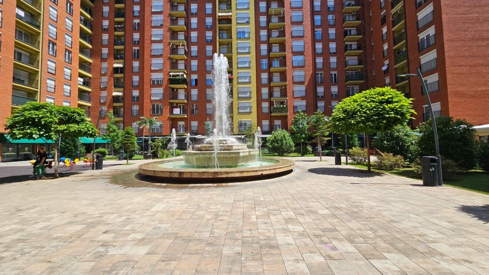 פריזאי Cozy Apartment - 2 Bedrooms In The Best City Area. מראה חיצוני תמונה
