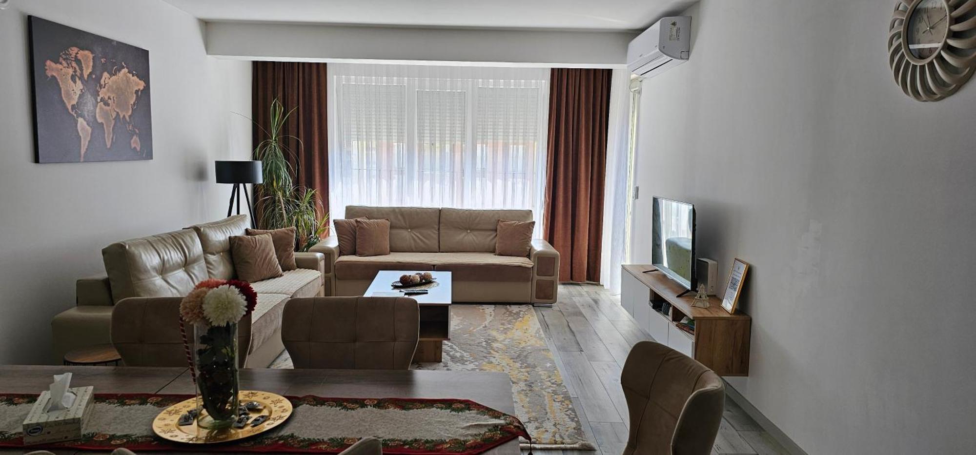 פריזאי Cozy Apartment - 2 Bedrooms In The Best City Area. מראה חיצוני תמונה